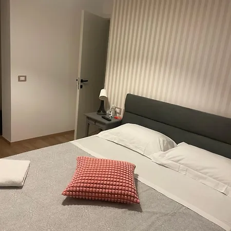 Tribunali, Musei, Mare, Porto A 5 Minuti Ancona