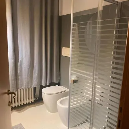 Tribunali, Musei, Mare, Porto A 5 Minuti Apartment *